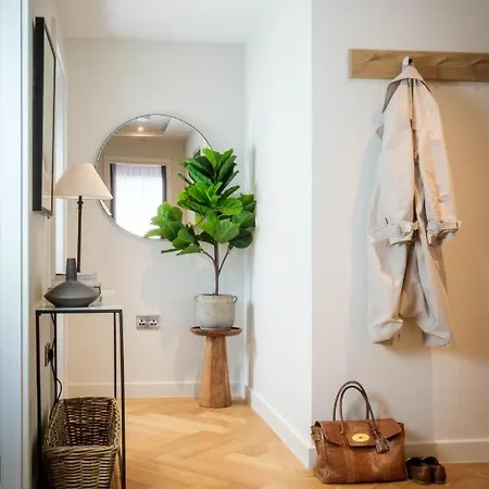 21 Hudson Quarter Luxury Apartments-free Parking 1 Car *