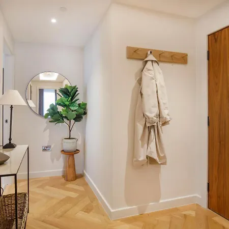 21 Hudson Quarter Luxury Apartments-free Parking 1 Car * York