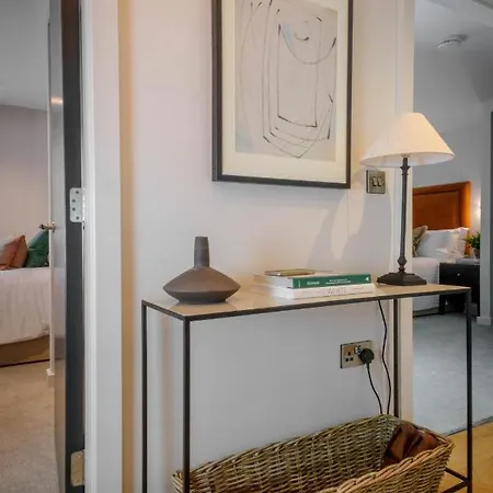 21 Hudson Quarter Luxury Apartments-free Parking 1 Car