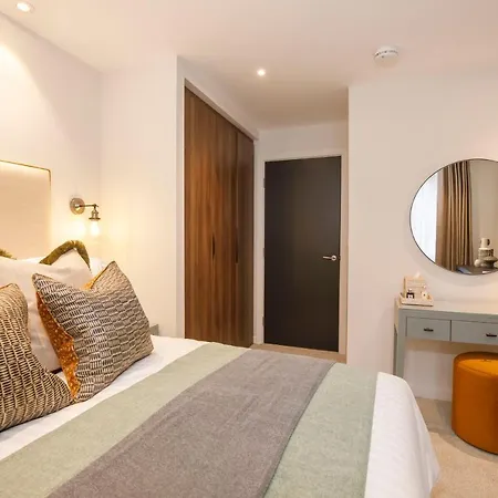 21 Hudson Quarter Luxury Apartments-free Parking 1 Car York